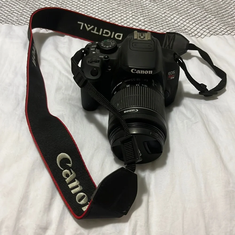 Great condition Canon EOS Rebel t5i Camera